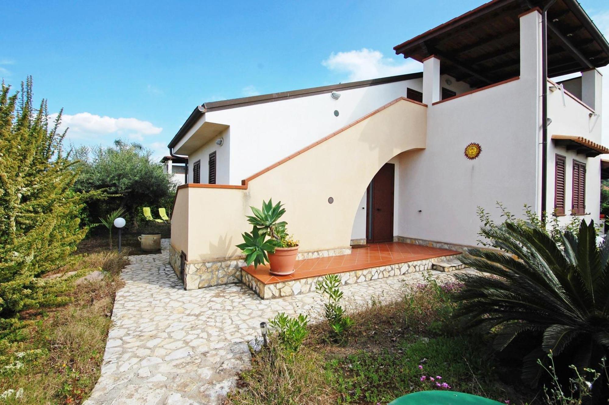 Sole Mare Deluxe Villa Campofelice Di Roccella Exterior photo